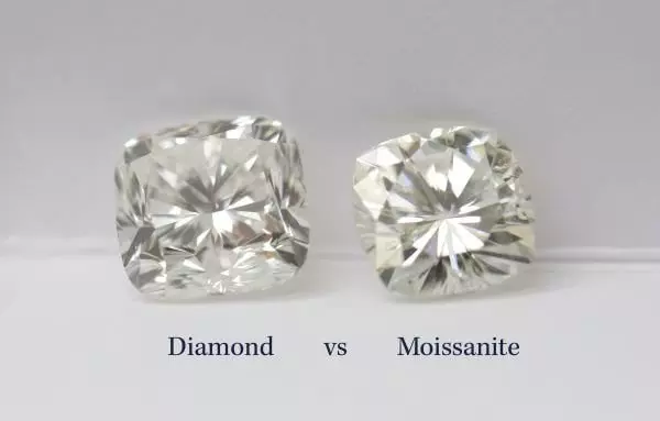 What_is The_Difference_Between_Moissanite_Diamond.jpg